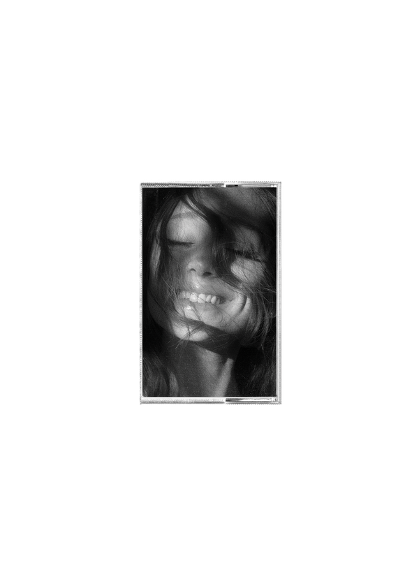 Ariana Grande - Ariana Grande - Petal (vinil.ro exclusive) (PRECOMENZI, LANSARE 31.07.2026, Livrări începând cu 31.07.2026,Casetă audio, Limited Edition)